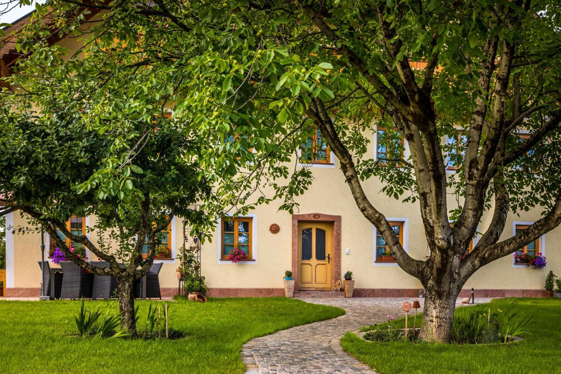 Niederalm Landhaus Appartement Seidenwebergut Anif Bei Salzburg מראה חיצוני תמונה